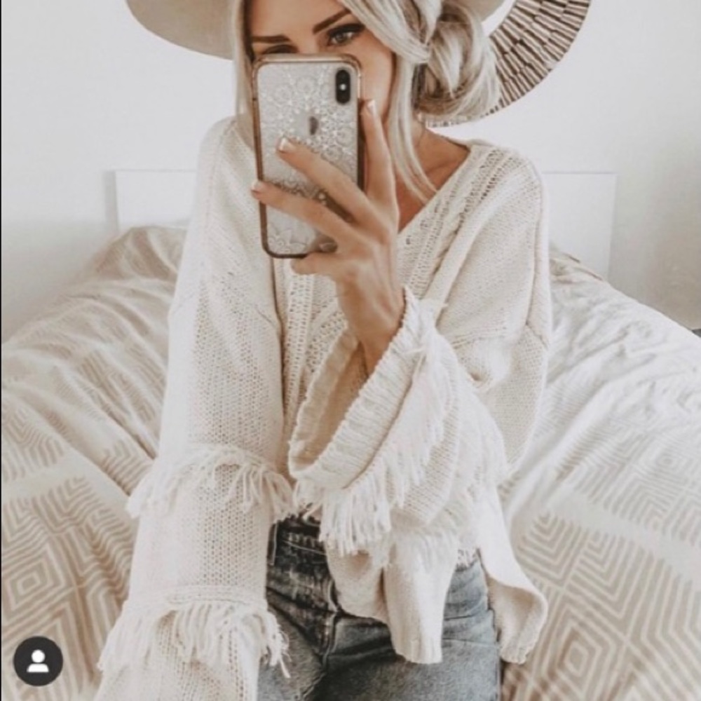 VICI Omega Cable Knit Sweater
